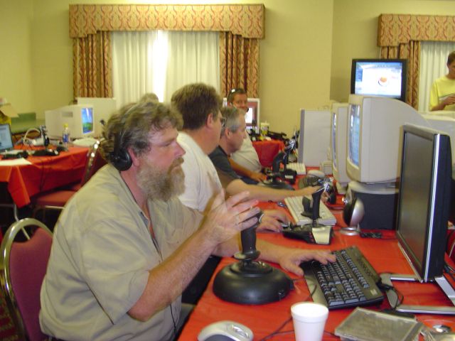 lan01.jpg (54719 bytes)