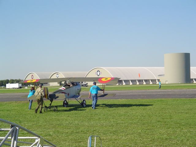 lan02.jpg (48897 bytes)