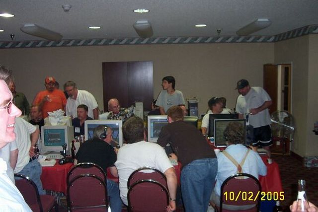 lan01.jpg (54719 bytes)