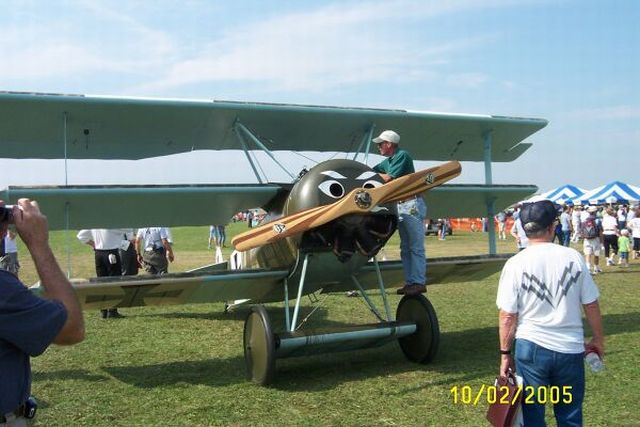 lan01.jpg (54719 bytes)