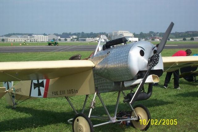 lan01.jpg (54719 bytes)