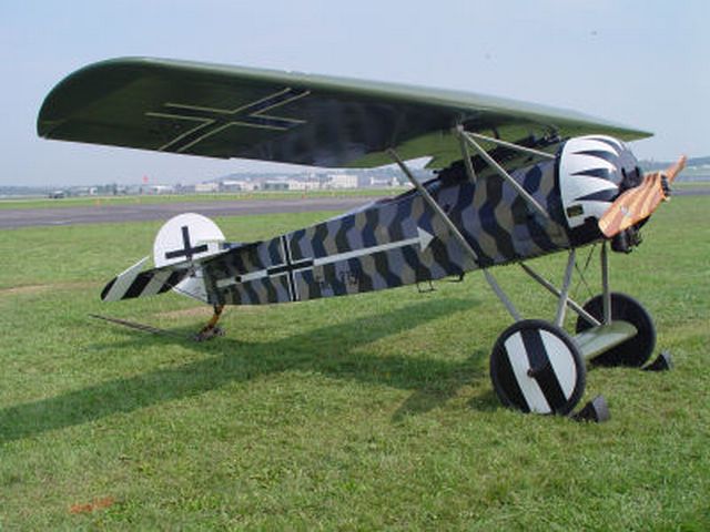 lan02.jpg (48897 bytes)